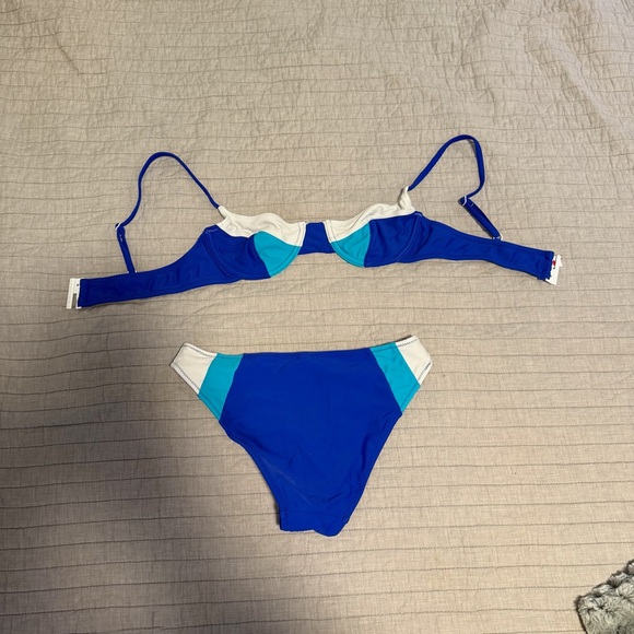 solid & striped Bikini Set - Picture 3 of 4